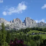 ホテル Garni Miramonti