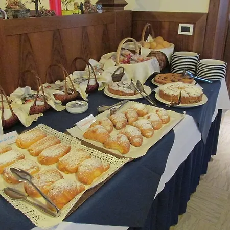 Hotel Garnì Miramonti 3*