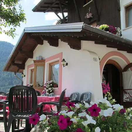 Hotel Garnì Miramonti 3*