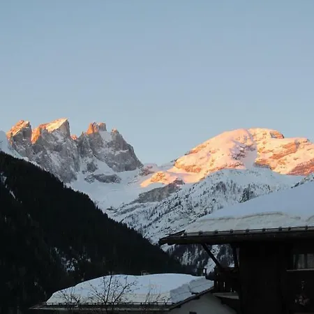 Garnì Miramonti Hotel 3*