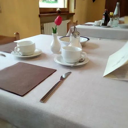 Hotel Garnì Miramonti 3*